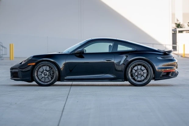 2025 Porsche 992 Turbo - Image 3 of 8
