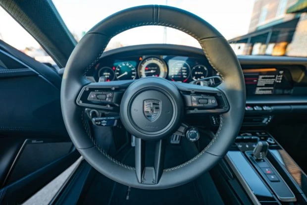 2025 Porsche 992 Turbo - Image 7 of 9