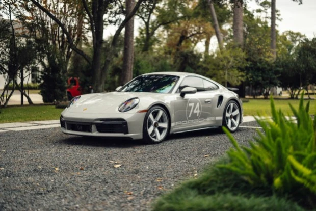2025 Porsche 992 Turbo - Image 3 of 10