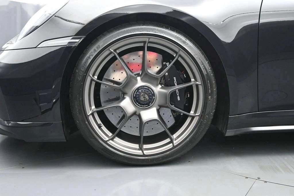 2025 Porsche 992 Turbo S - Image 5 of 5