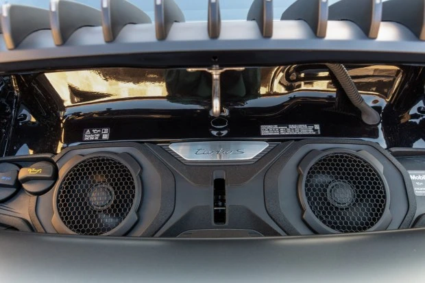 2025 Porsche 992 Turbo - Image 8 of 11