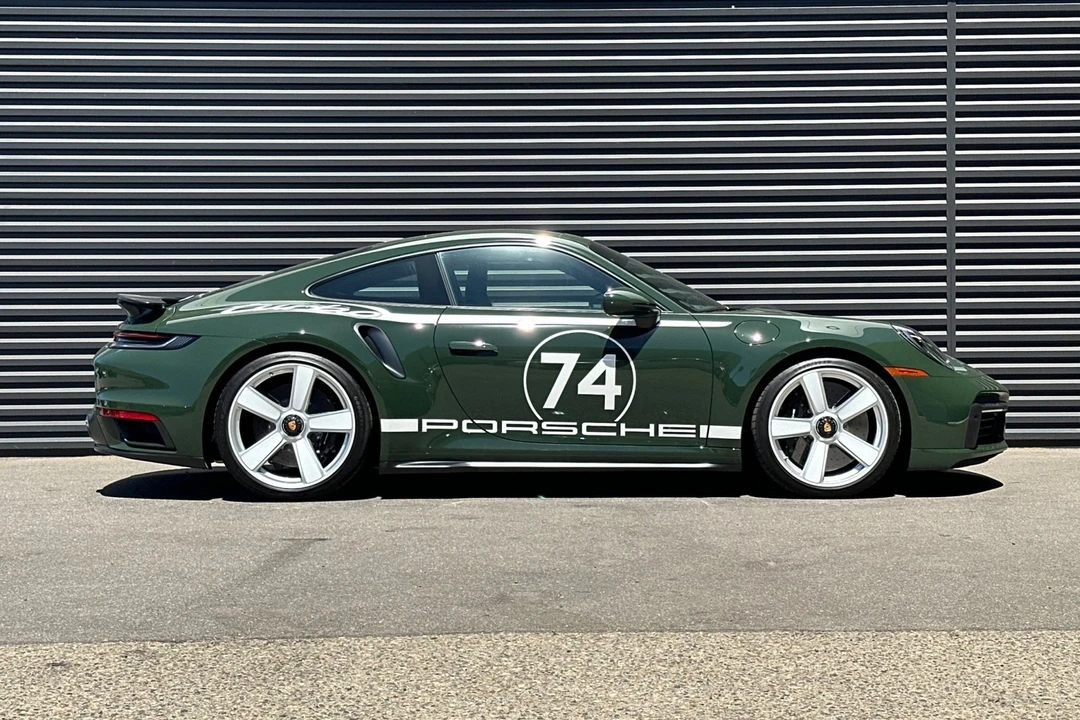 2025 Porsche 992 Turbo - Image 9 of 21