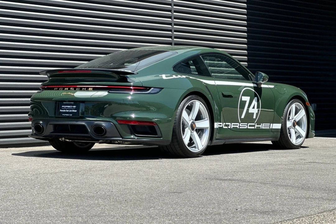 2025 Porsche 992 Turbo - Image 8 of 21