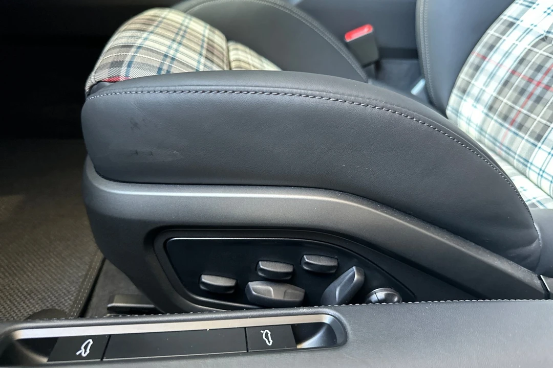 2025 Porsche 992 Turbo - Image 14 of 21