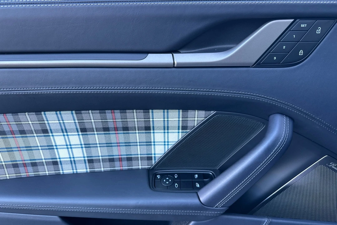 2025 Porsche 992 Turbo - Image 12 of 21