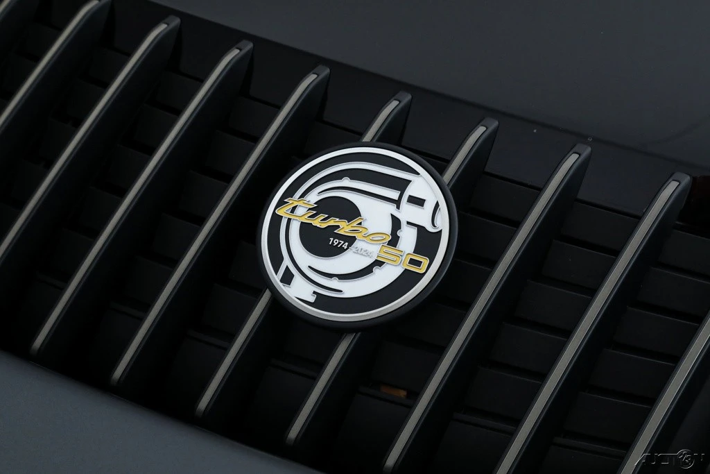 2025 Porsche 992 Turbo - Image 14 of 21