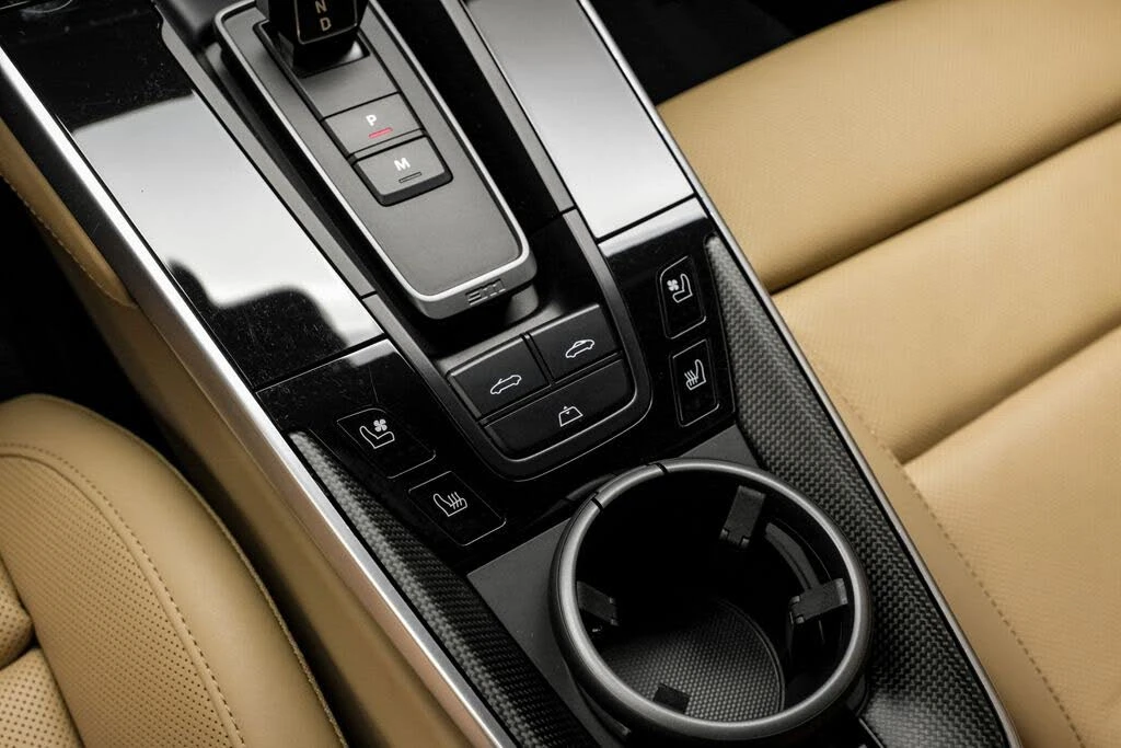 2025 Porsche 992 Turbo - Image 25 of 31