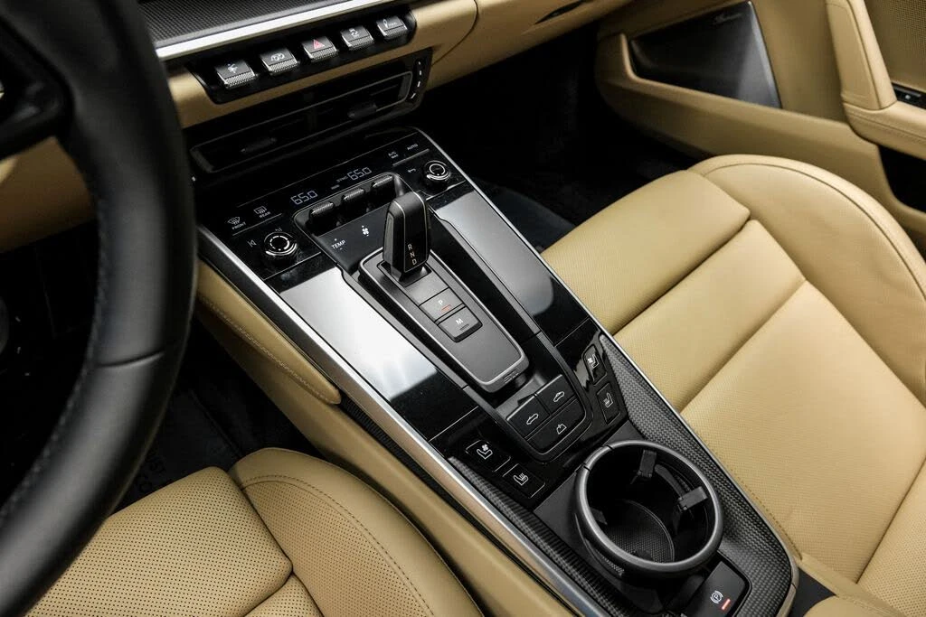 2025 Porsche 992 Turbo - Image 22 of 31
