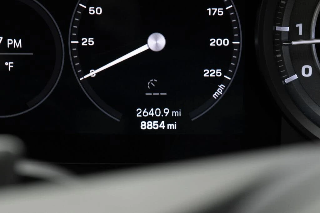 2025 Porsche 992 Turbo - Image 19 of 31