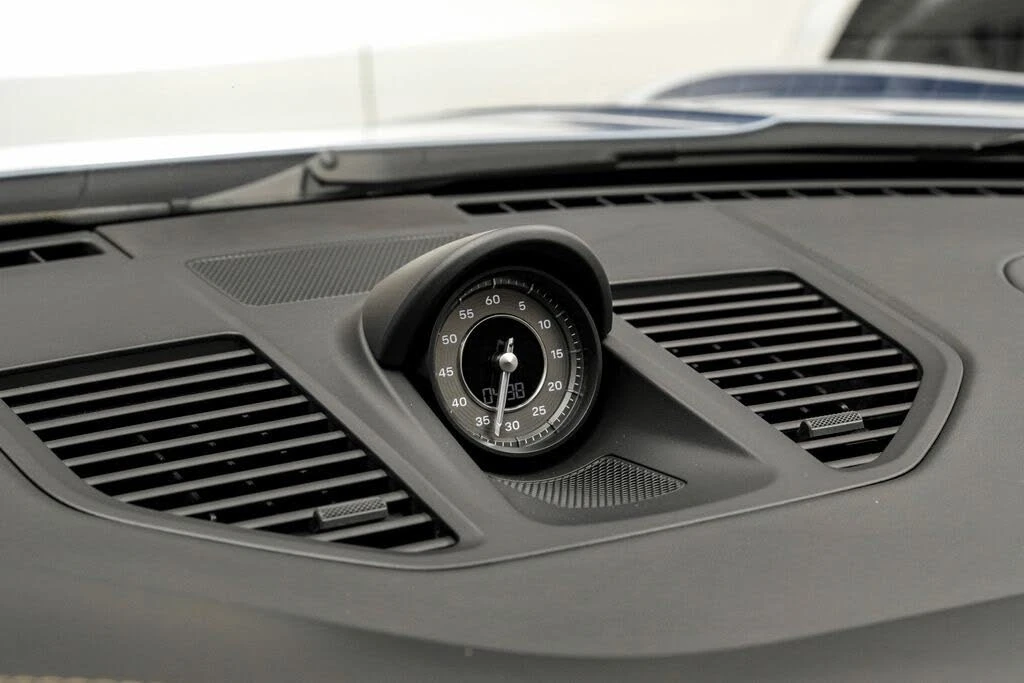 2025 Porsche 992 Turbo - Image 29 of 31