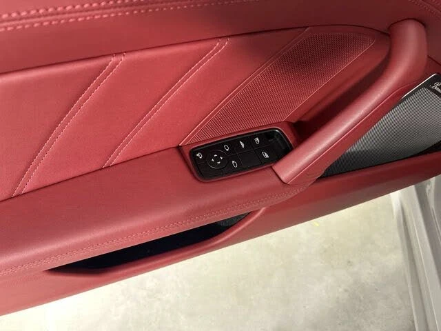 2025 Porsche 992 Turbo - Image 20 of 31