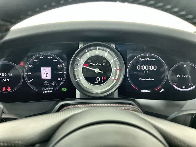 2025 Porsche 992 Turbo - Image 11 of 31