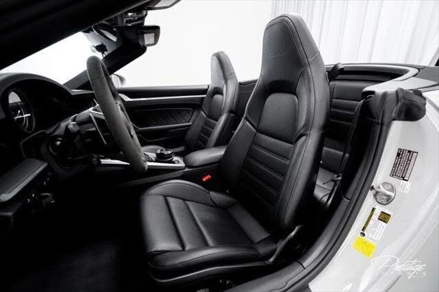 2025 Porsche 992 Turbo - Image 28 of 31