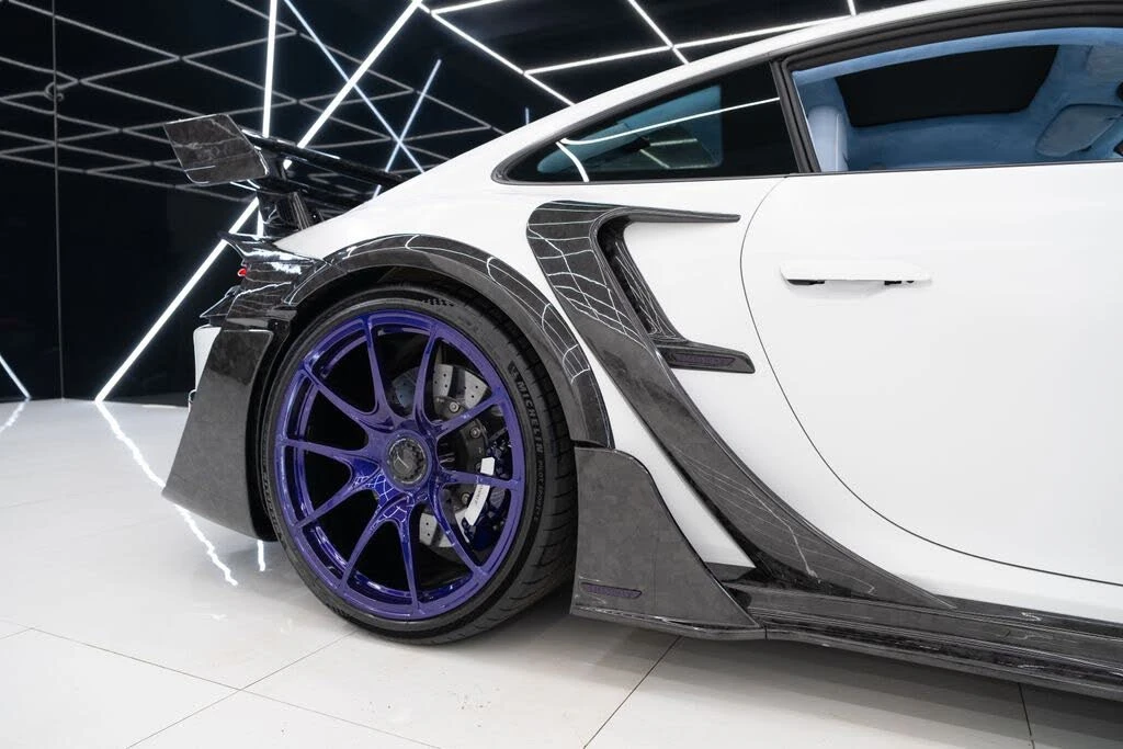 2025 Porsche 992 Turbo - Image 15 of 31