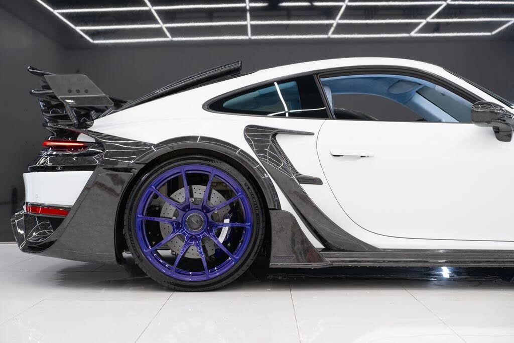 2025 Porsche 992 Turbo - Image 12 of 31