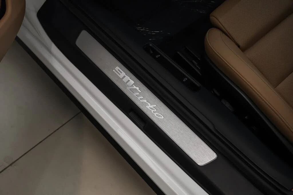 2025 Porsche 992 Turbo - Image 12 of 31