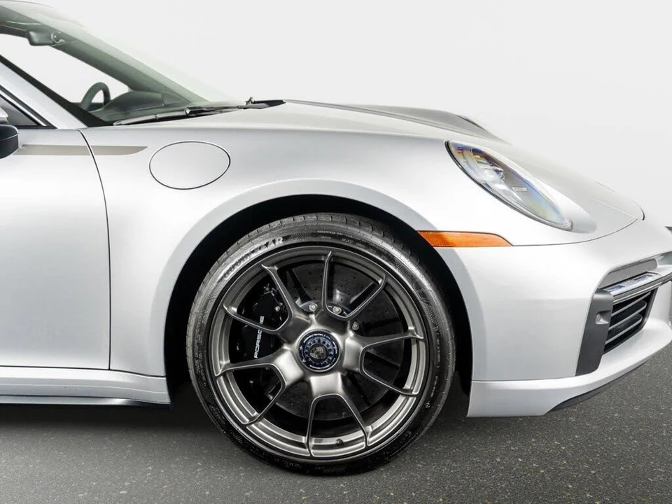 2025 Porsche 992 Turbo - Image 6 of 31