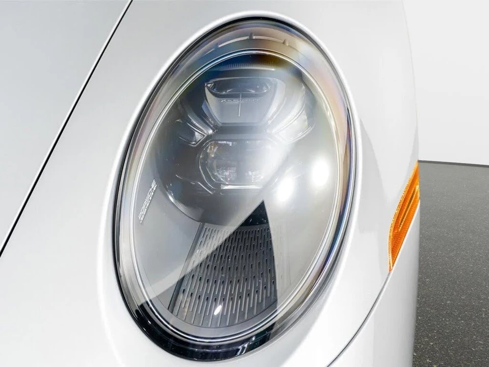 2025 Porsche 992 Turbo - Image 25 of 31