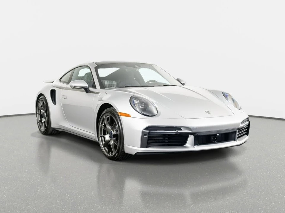 2025 Porsche 992 Turbo - Image 4 of 31
