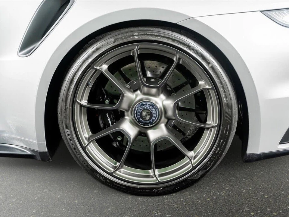 2025 Porsche 992 Turbo - Image 19 of 31