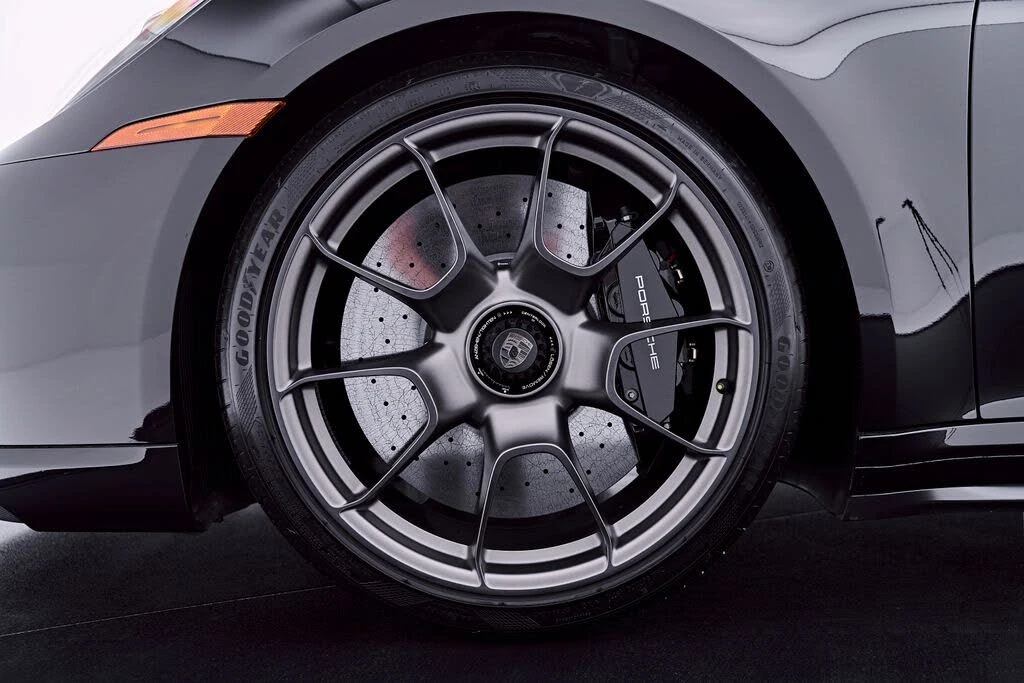 2025 Porsche 992 Turbo - Image 3 of 31