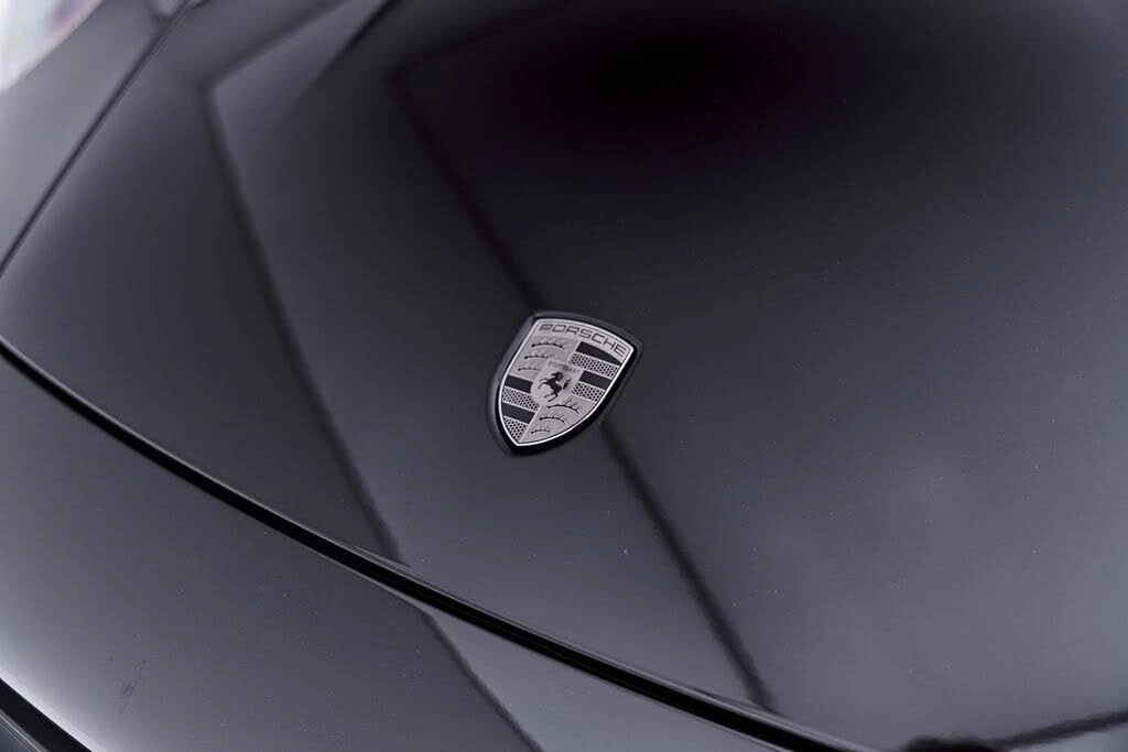 2025 Porsche 992 Turbo - Image 11 of 31
