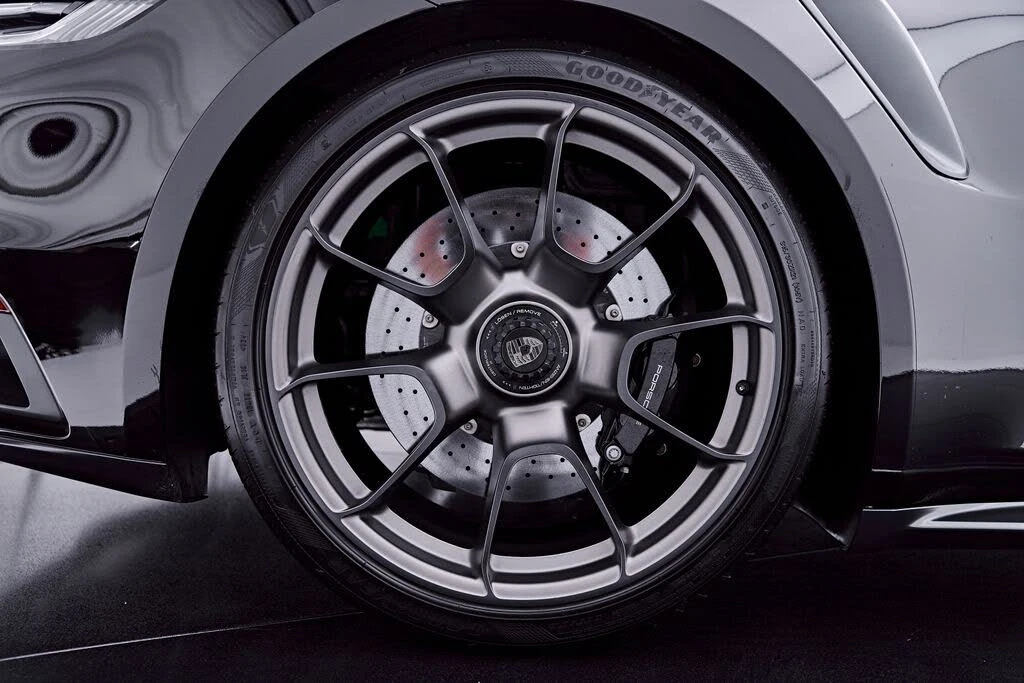 2025 Porsche 992 Turbo - Image 30 of 31