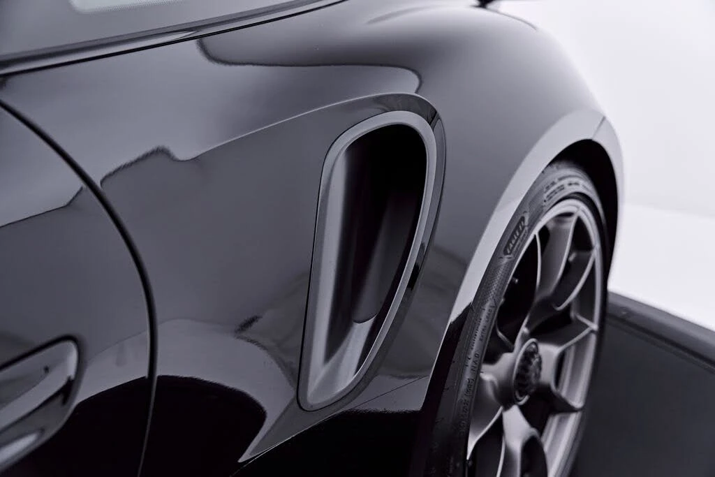 2025 Porsche 992 Turbo - Image 13 of 31