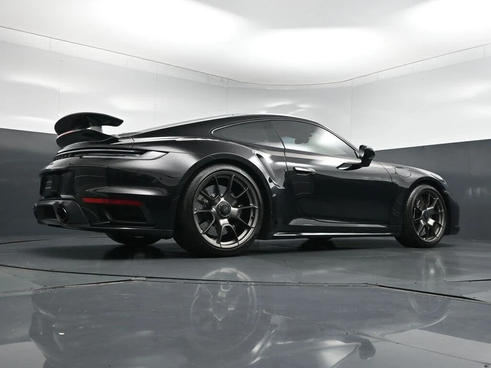 2025 Porsche 992 Turbo - Image 26 of 31