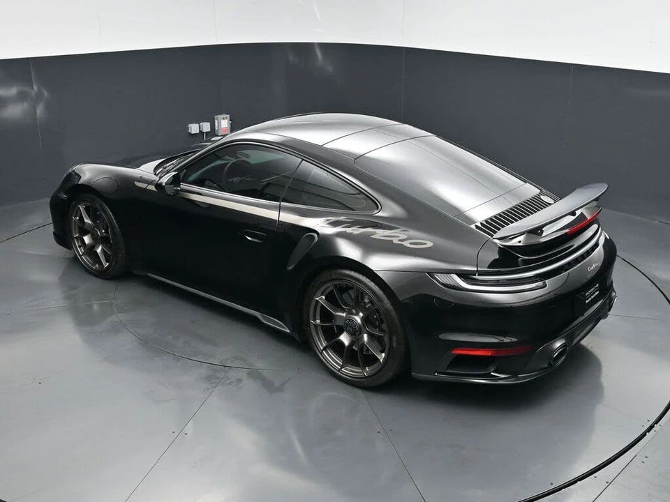 2025 Porsche 992 Turbo - Image 16 of 31