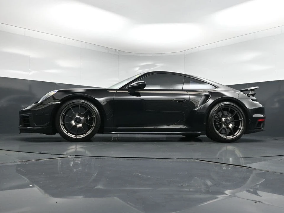 2025 Porsche 992 Turbo - Image 23 of 31