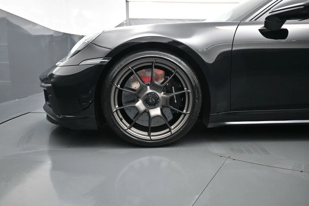 2025 Porsche 992 Turbo - Image 8 of 31