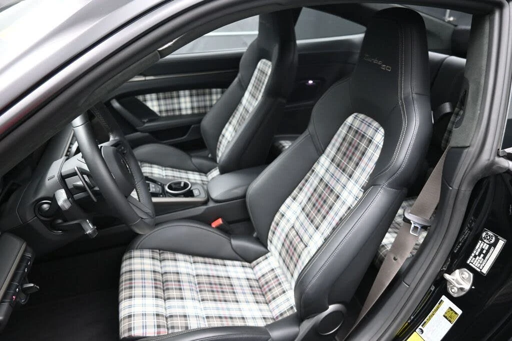2025 Porsche 992 Turbo - Image 6 of 31