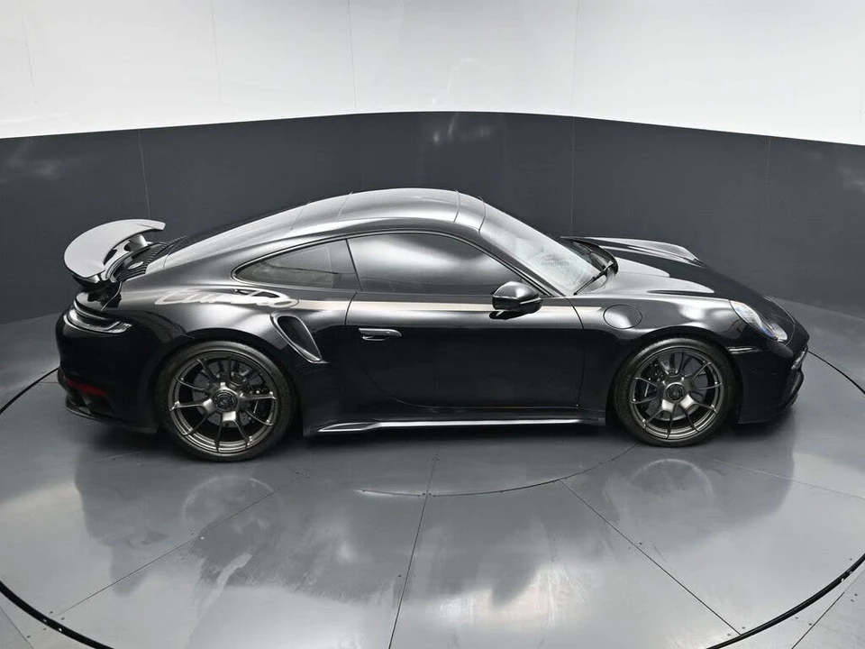 2025 Porsche 992 Turbo - Image 19 of 31