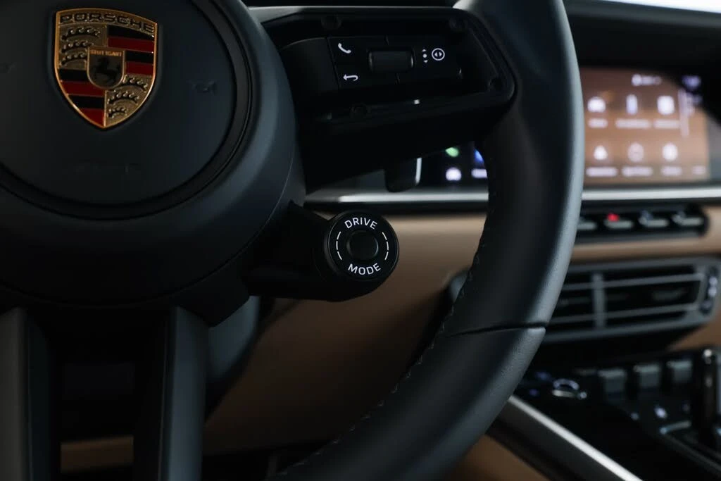 2025 Porsche 992 Turbo - Image 22 of 31