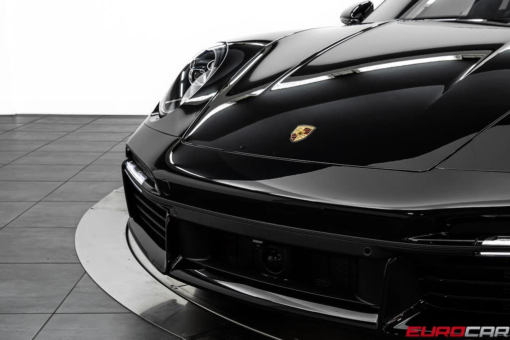 2025 Porsche 992 Turbo - Image 11 of 31