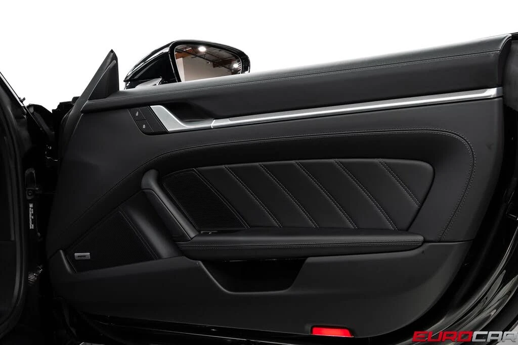 2025 Porsche 992 Turbo - Image 24 of 31