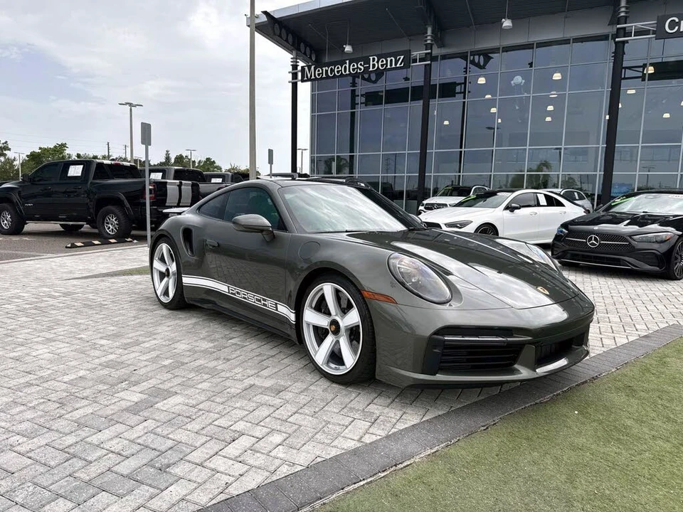2025 Porsche 992 Turbo - Image 7 of 30