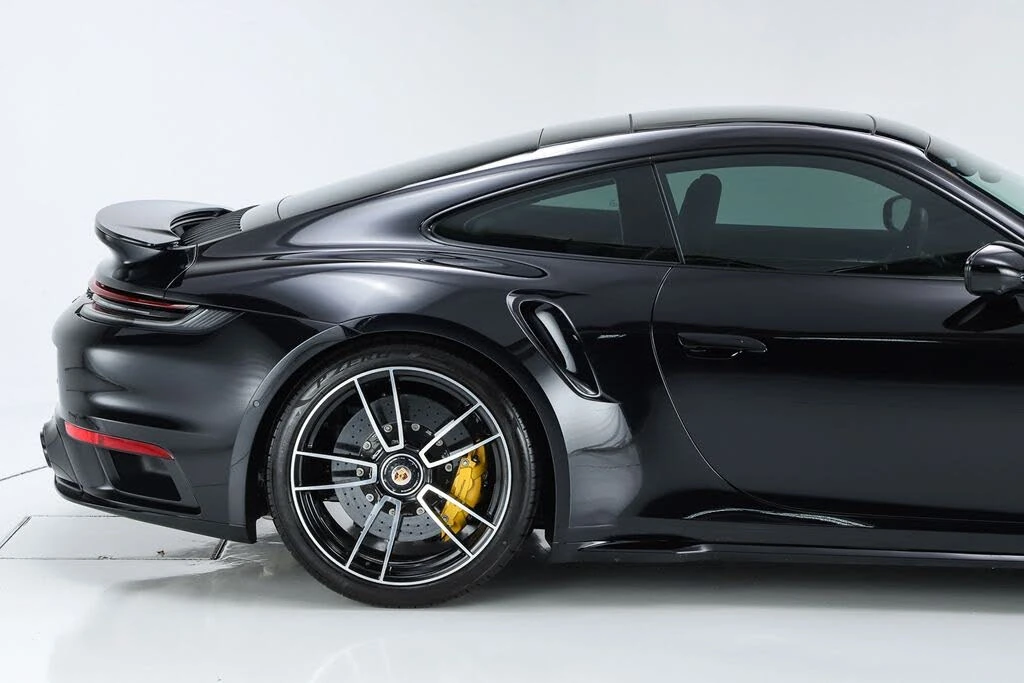 2025 Porsche 992 Turbo - Image 26 of 31