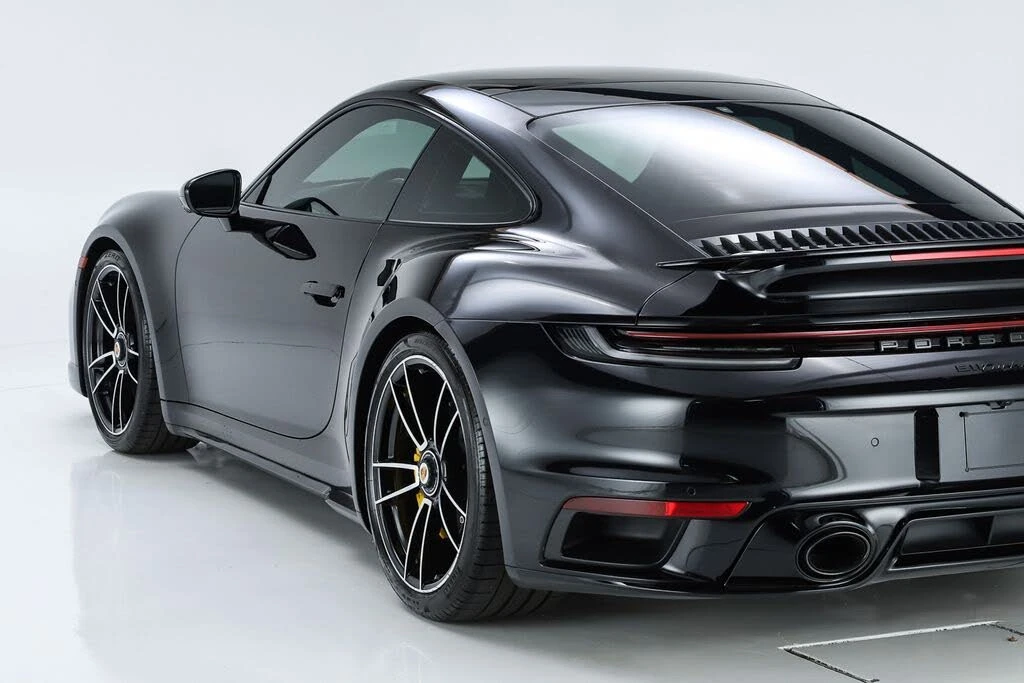 2025 Porsche 992 Turbo - Image 13 of 31