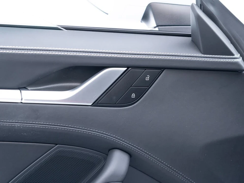 2025 Porsche 992 Turbo - Image 22 of 31