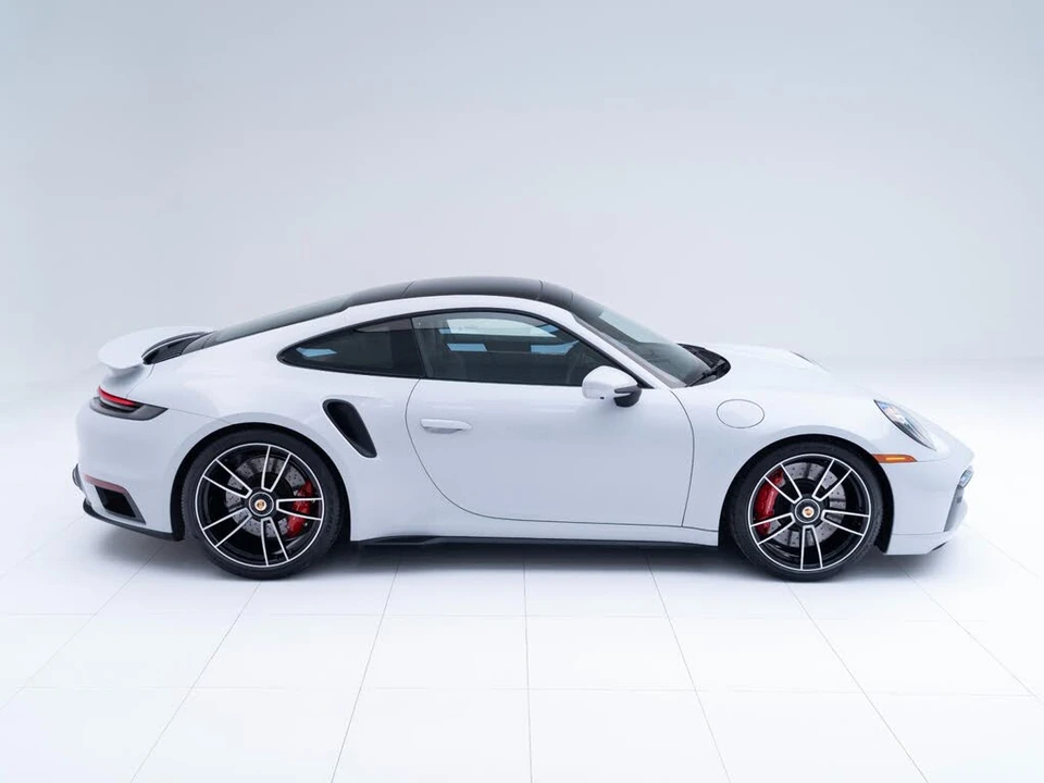 2025 Porsche 992 Turbo - Image 8 of 31