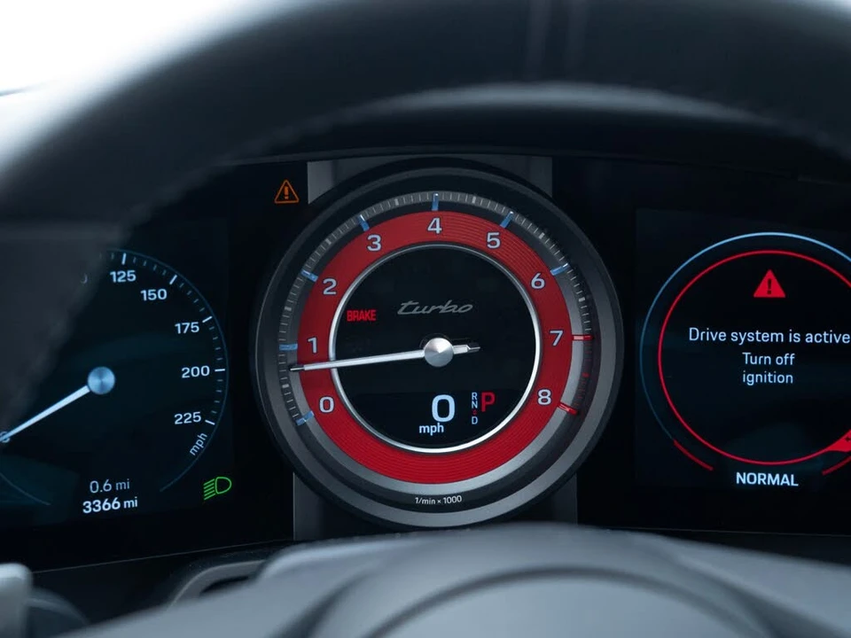 2025 Porsche 992 Turbo - Image 24 of 31