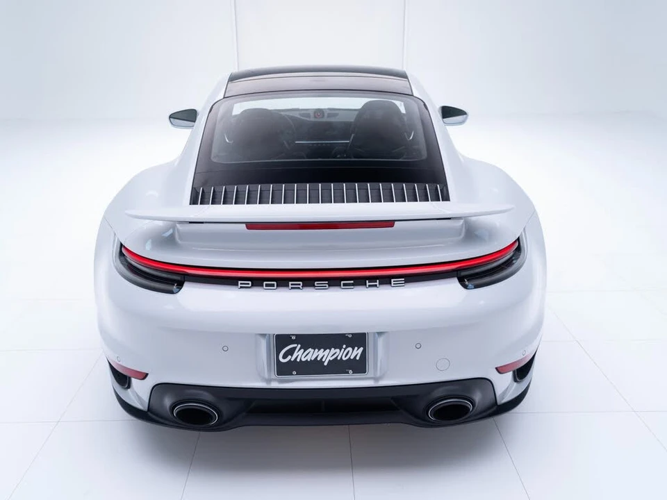 2025 Porsche 992 Turbo - Image 10 of 31