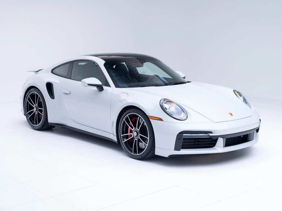 2025 Porsche 992 Turbo - Image 7 of 31