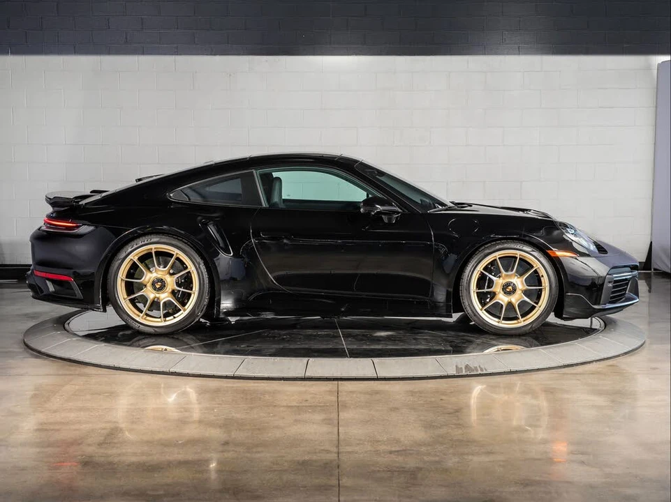2025 Porsche 992 Turbo - Image 8 of 31