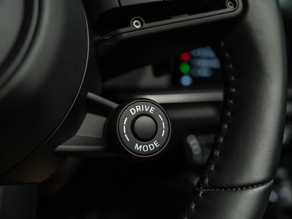 2025 Porsche 992 Turbo - Image 19 of 31