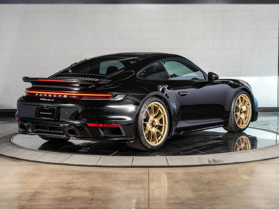 2025 Porsche 992 Turbo - Image 9 of 31
