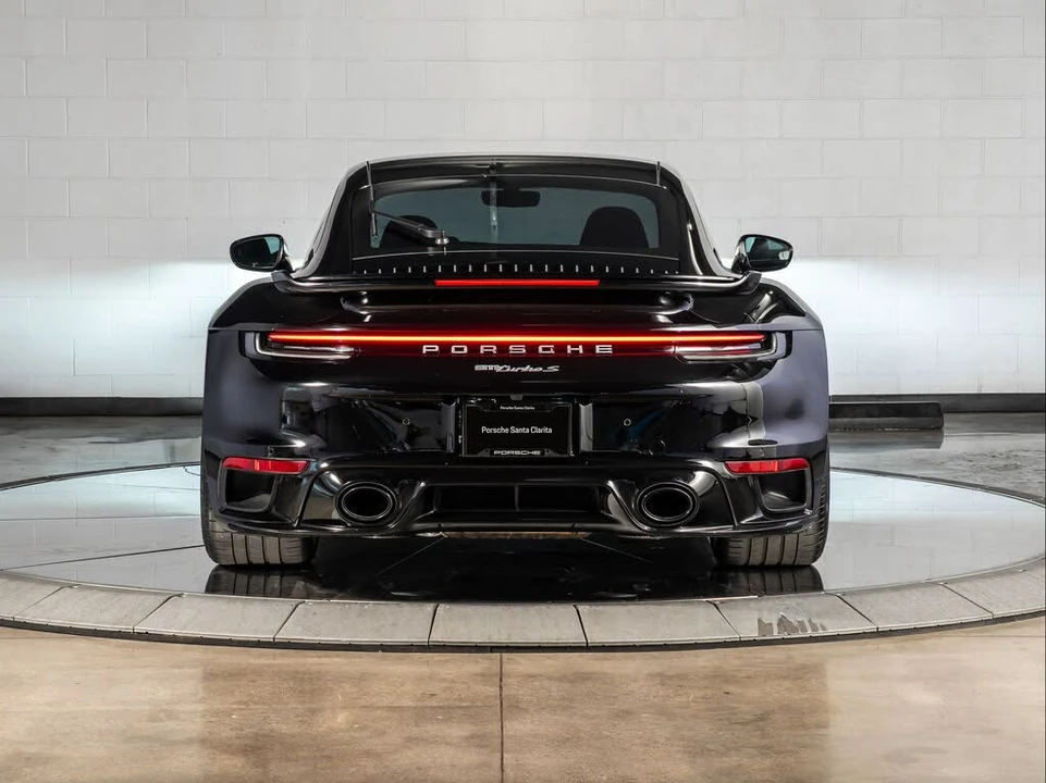 2025 Porsche 992 Turbo - Image 10 of 31