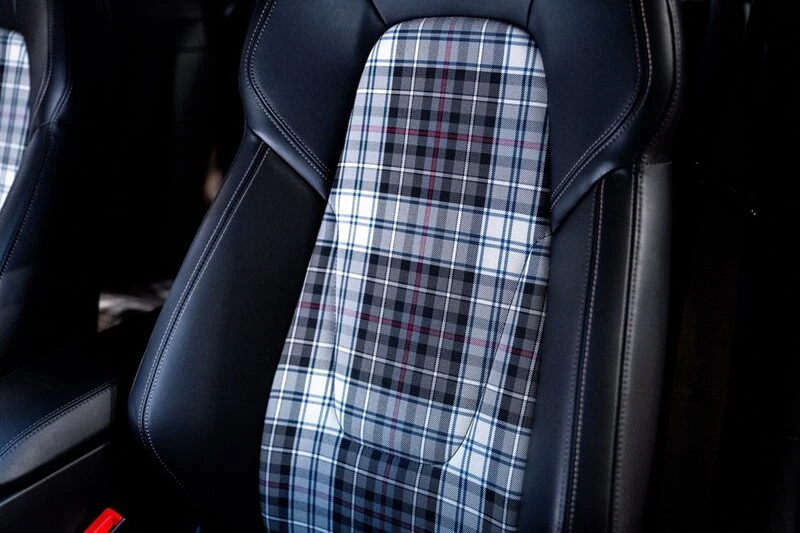 2025 Porsche 992 Turbo - Image 7 of 28